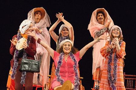 Imagen Las Niñas de Cádiz vuelven al Teatro Juan Bravo con ‘Las bingueras de Eurípides’, dos meses antes de estrenar su nuevo montaje en Segovia